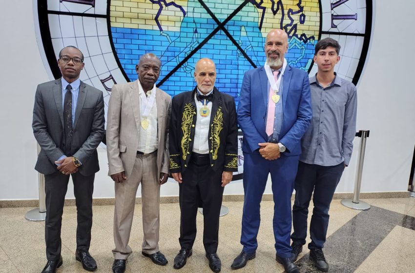 Empresário Sérgio Raniery é homenageado pela ABRASCI por contribuição ao empreendedorismo e inovação.